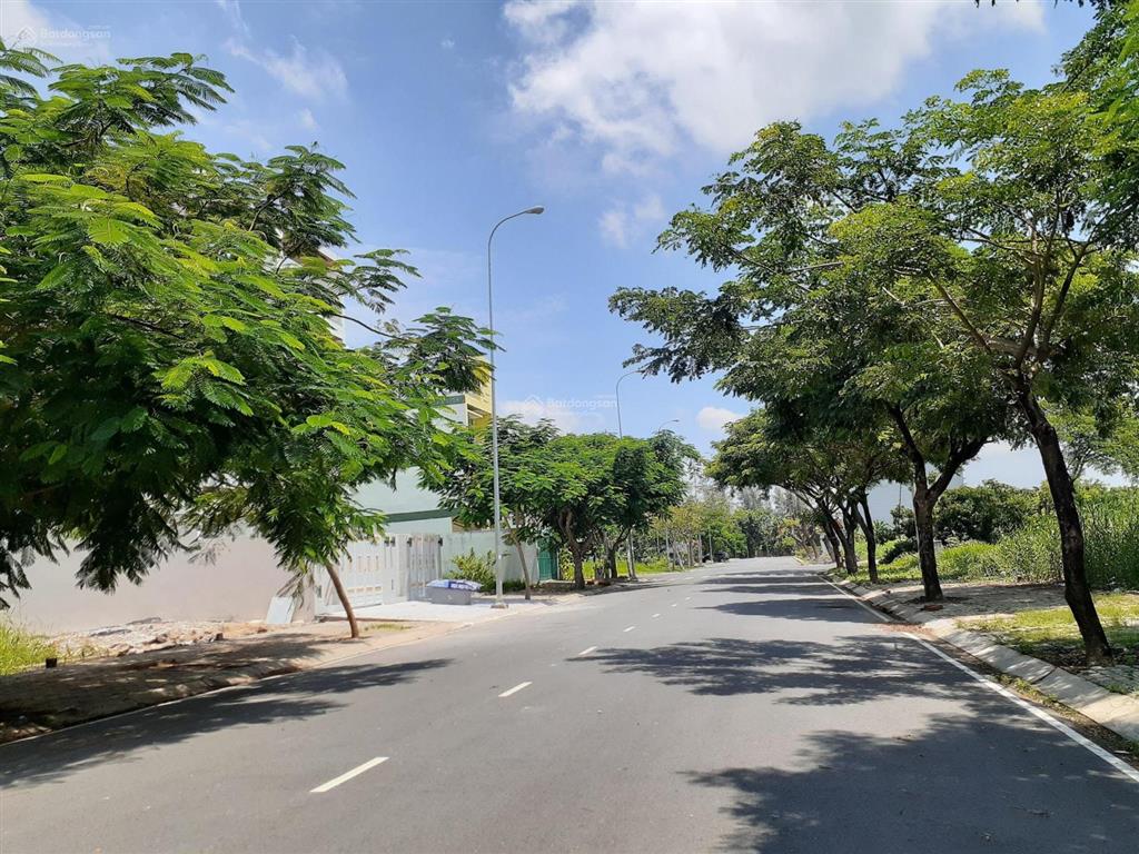 Nền phố đường 12m kdc px vạn hưng phú nhà bè, 132m2, 6x22m, hướng tb, giá 48tr/m2. 0933 490 ***