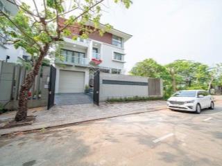 Nhà biệt thự đơn lập view sông kdc vạn hưng phú 345m2 sổ hồng hồ bơi giá 29tỷ. 0933 490 ***