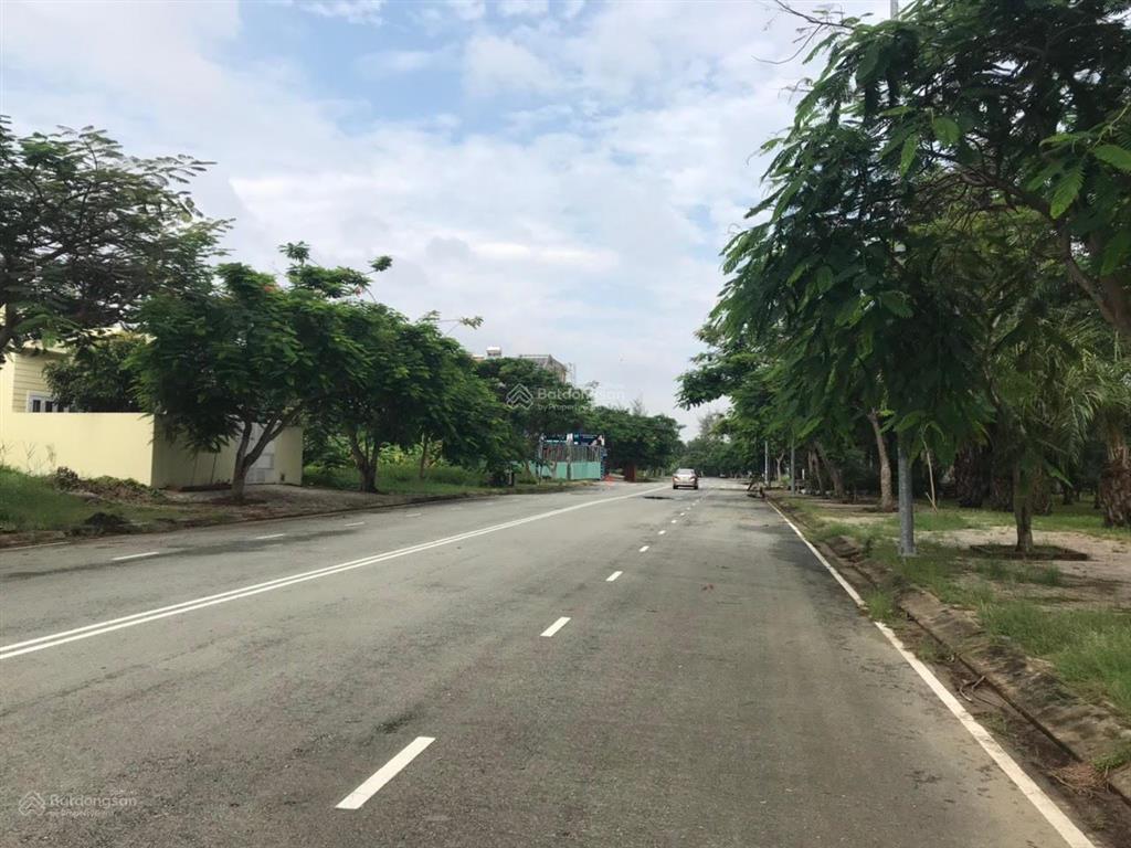 Bán nền kdc phú xuân vạn hưng phú, 5x24m2, 120m2 đường 25m gần bờ sông, giá 53tr/m2 tl. 0933 490 ***