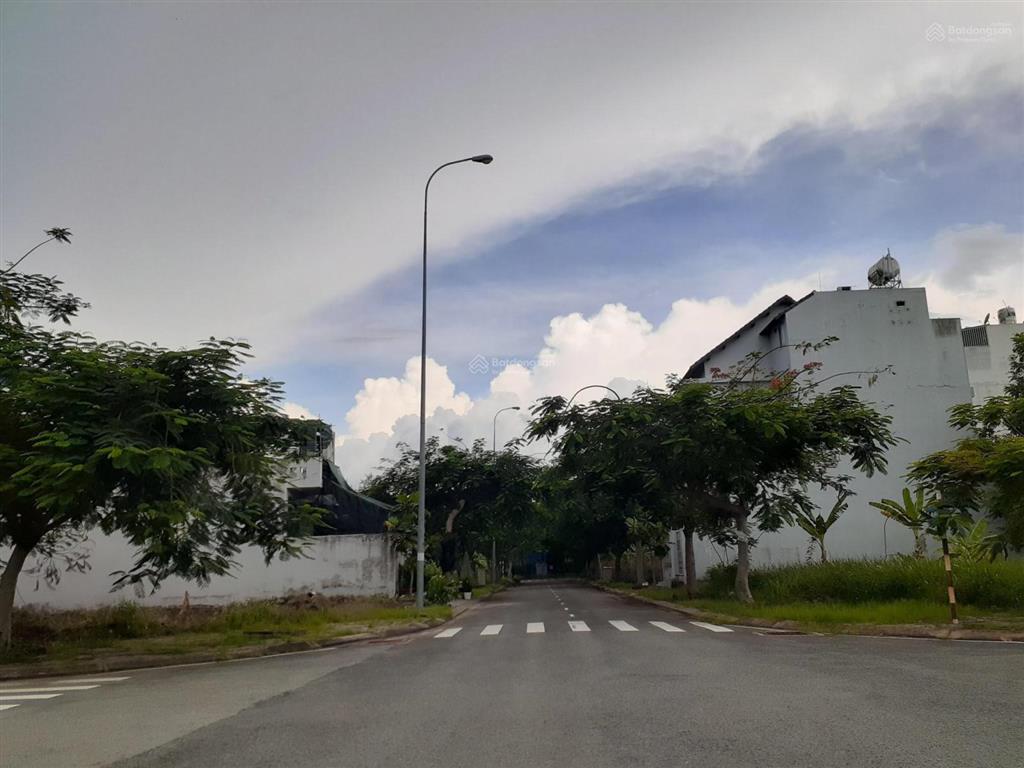 Bán nền kdc phú xuân vạn hưng phú, 5x24m2, 120m2 đường 25m gần bờ sông, giá 53tr/m2 tl. 0933 490 ***