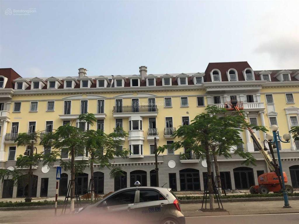 Bán cắt lỗ 3 tỷ căn shophouse 5t view biển trung tâm du lịch bãi cháy hạ long giá 10.7 tỷ sổ đỏ