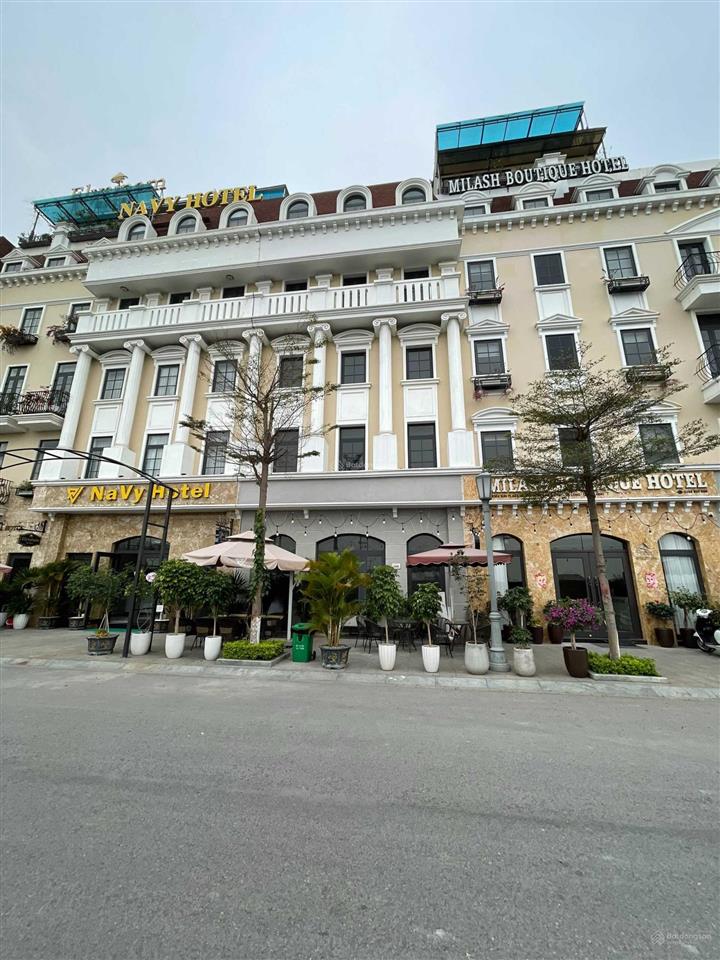 Cần bán cắt lỗ 4 tỷ khách sạn 16p view biển tại trung tâm du lịch bãi cháy, hạ long giá chỉ 19,2 tỷ