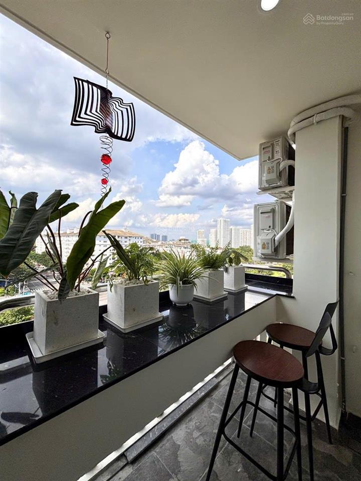 Mỹ khánh 2a,nhà mới đẹp nội thất xin chào bán 10ty350, dt 118m2,3pn. lainguyen 0903 892 ***