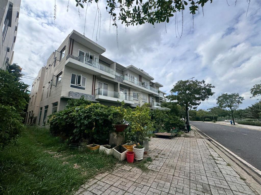 Nhà phố góc rio vista q.9 (tp. thủ đức)  view sông, vị trí vàng compound  giá chỉ 18 tỷ