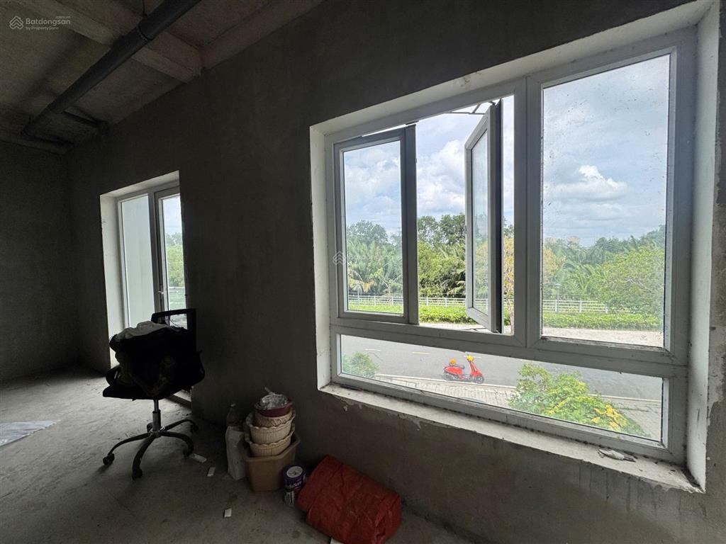 Nhà phố góc rio vista q.9 (tp. thủ đức)  view sông, vị trí vàng compound  giá chỉ 18 tỷ