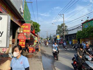 Nhà mặt tiền kinh doanh phan đình giót, ngay chợ sát ngã tư đường liên huyện đối diện trường học
