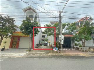 Bán gấp đất ngay chợ đêm bờ hồ tân bình dĩ an phù hợp mở kinh doanh buôn bán, văn phòng cty