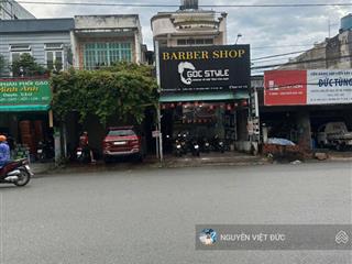 Bán mặt tiền kinh doanh chợ thông dụng đối diện dãy nhà phố 100tr/m2 tặng nhà kinh doanh buôn bán
