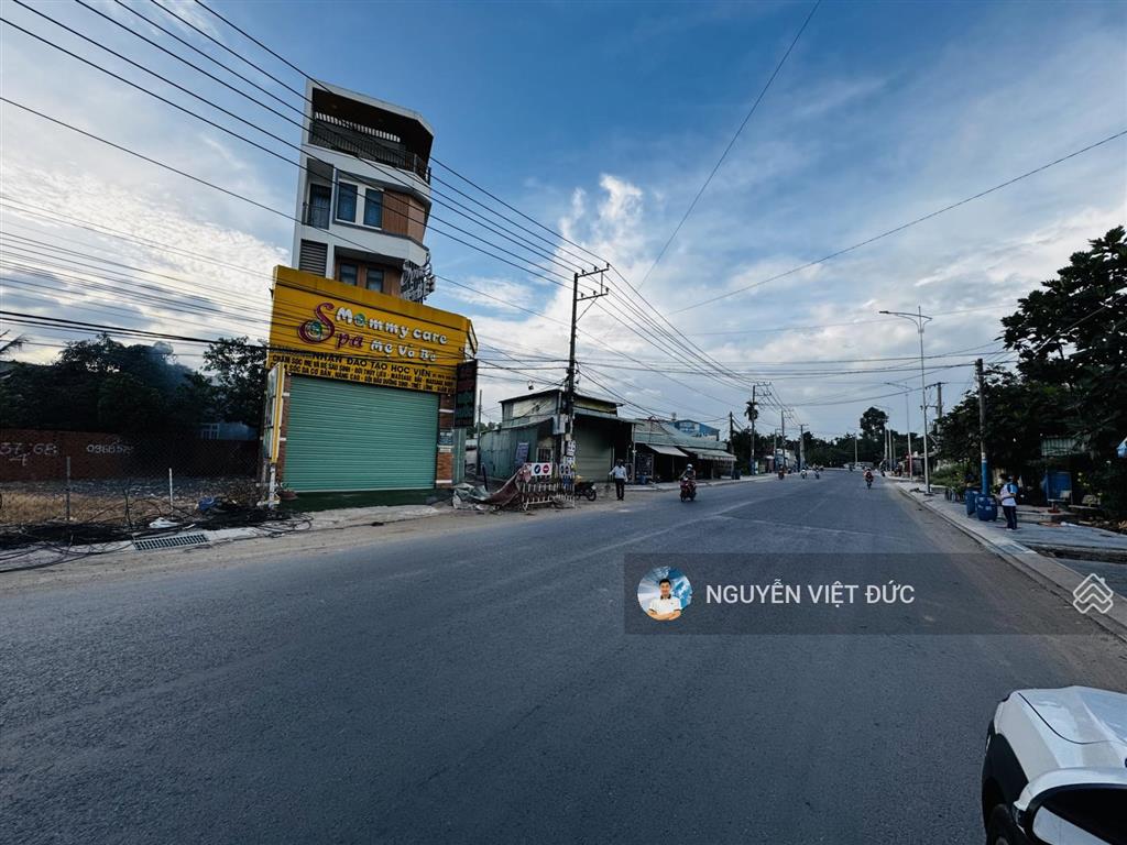 Bán gấp đất làm khách sạn ngang 10m rộng 249m2 mặt tiền trục chính kinh doanh nguyễn thị tươi dĩ an