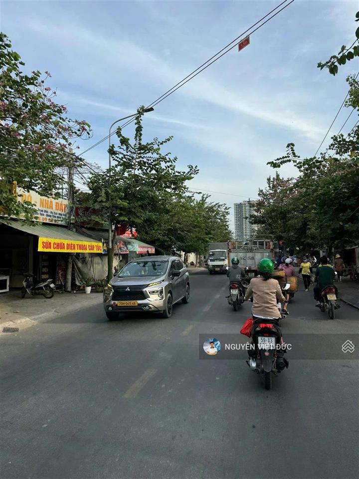 Giảm 300tr bán 115m2 mặt tiền kinh doanh đường chiêu liêu cực kỳ sầm uất đường rộng trục chính