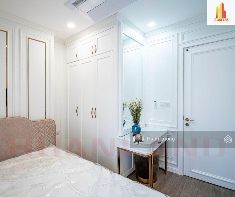 Giảm giá mạnh từ 3  5 triệu cho nhiều căn hộ 2pn tại kingdom, đặc biệt có suất đậu xe ô tô