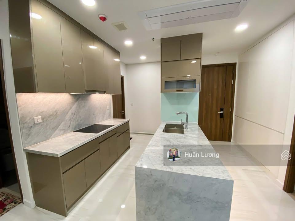 Giảm giá mạnh từ 3  5 triệu cho nhiều căn hộ 2pn tại kingdom, đặc biệt có suất đậu xe ô tô