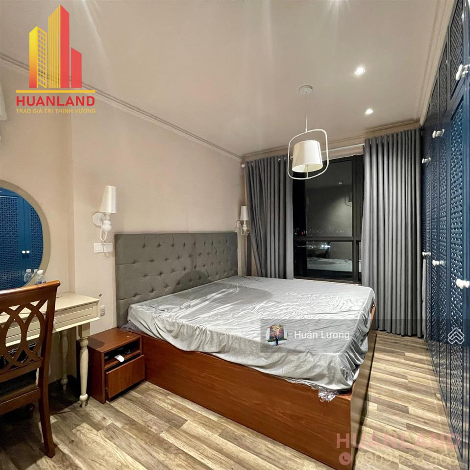 Bán căn hộ hà đô centrosa quận 10 gần metro, 2pn 2wc view thành phố, nội thất đẹp giá nhỉnh 10 tỷ