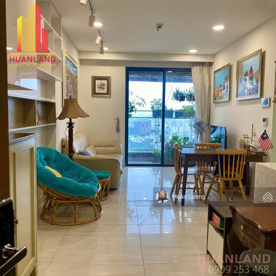 Bán căn hộ 2pn  79m2 view thành phố thoáng mát, đặc biệt đã có sổ hồng tại kingdom 101, q10