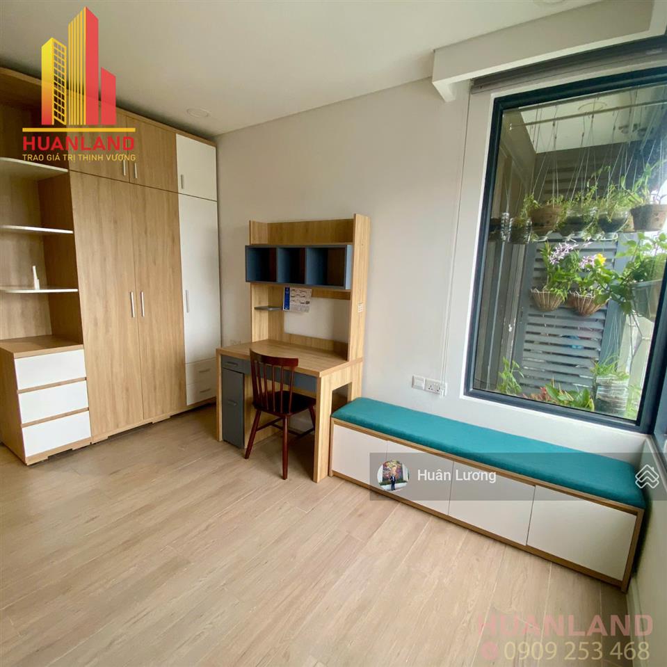 Bán căn hộ 2pn  79m2 view thành phố thoáng mát, đặc biệt đã có sổ hồng tại kingdom 101, q10