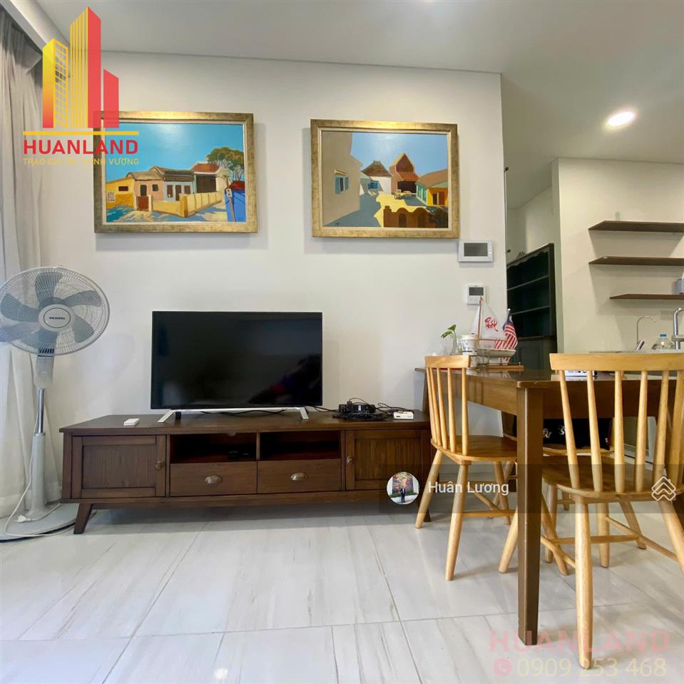 Bán căn hộ 2pn  79m2 view thành phố thoáng mát, đặc biệt đã có sổ hồng tại kingdom 101, q10