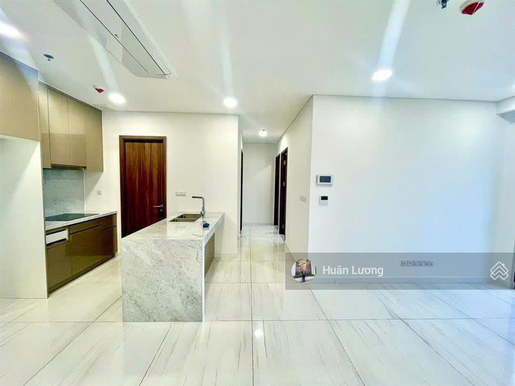 Cần tiền cho con đi du học bán gấp căn góc 2pn 78m2 view q1 tại kingdom 101 đặc biệt đã có sổ hồng