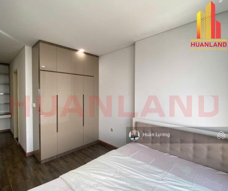 Bán căn hộ hà đô centrosa quận 10 gần metro, 2pn 2wc view thành phố, nội thất đẹp giá chỉ 9,2tỷ