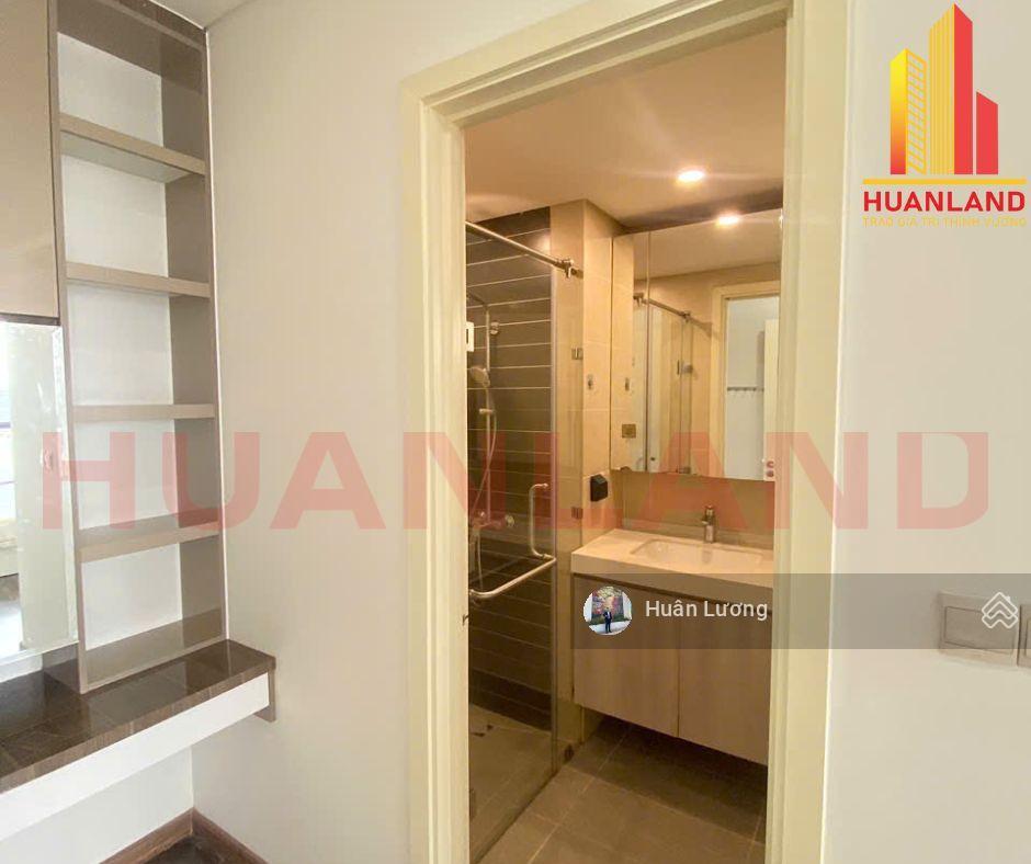 Bán căn hộ hà đô centrosa quận 10 gần metro, 2pn 2wc view thành phố, nội thất đẹp giá chỉ 9,2tỷ