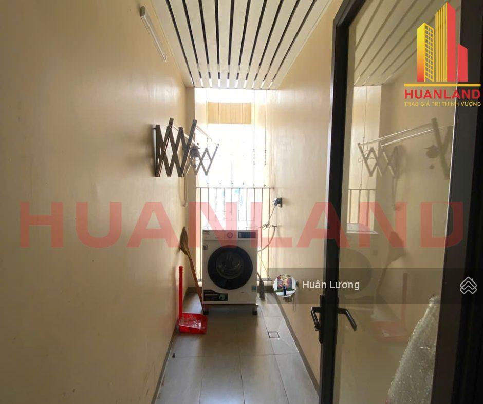 Bán căn hộ hà đô centrosa quận 10 gần metro, 2pn 2wc view thành phố, nội thất đẹp giá chỉ 9,2tỷ