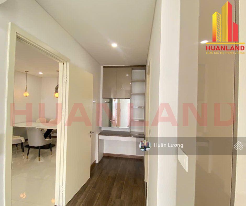 Bán căn hộ hà đô centrosa quận 10 gần metro, 2pn 2wc view thành phố, nội thất đẹp giá chỉ 9,2tỷ