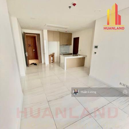 Kẹt tiền cần bán căn 2pn2wc tại kingdom 101, q10 đã có sổ hồng view quận 1, giá nhỉnh 7.5tỷ