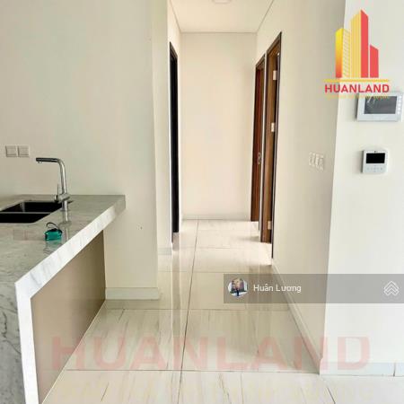 Kẹt tiền cần bán căn 2pn2wc tại kingdom 101, q10 đã có sổ hồng view quận 1, giá nhỉnh 7.5tỷ