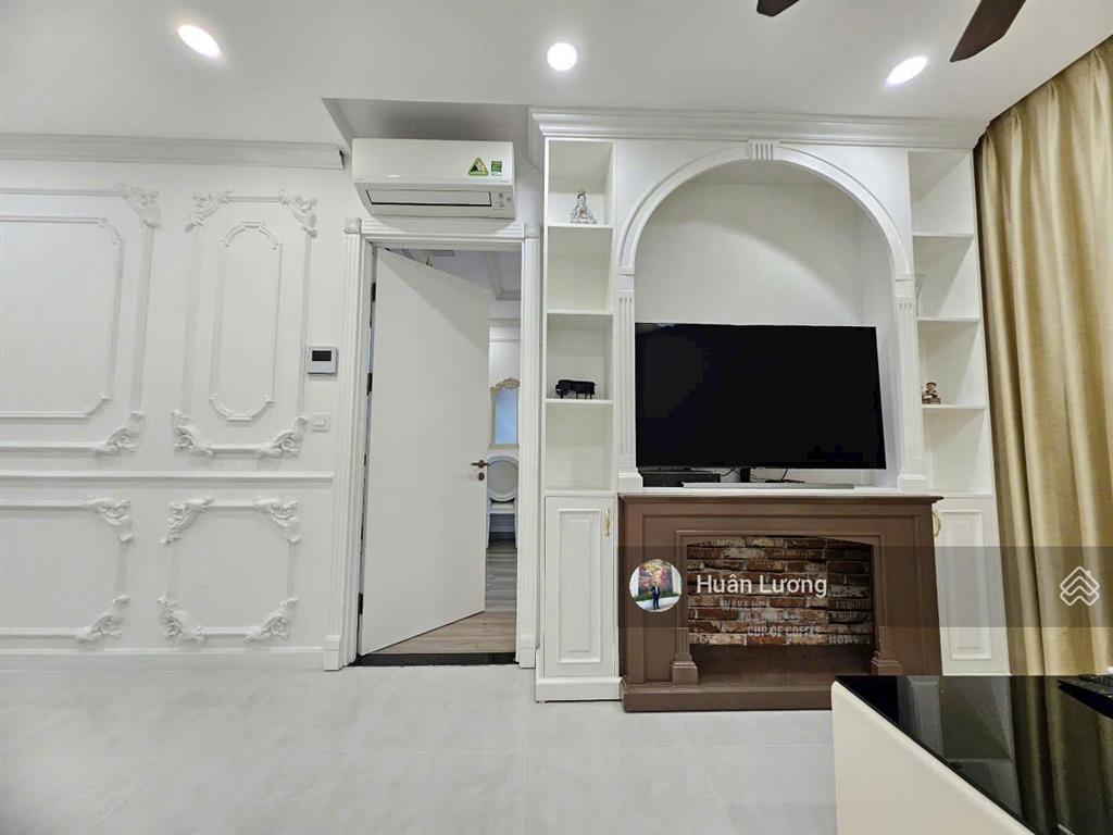 Kẹt tiền bán gấp căn 1pn+1 đa năng, dt 61m2 tại hà đô centrosa q10 đã có sổ hồng view thoáng đẹp