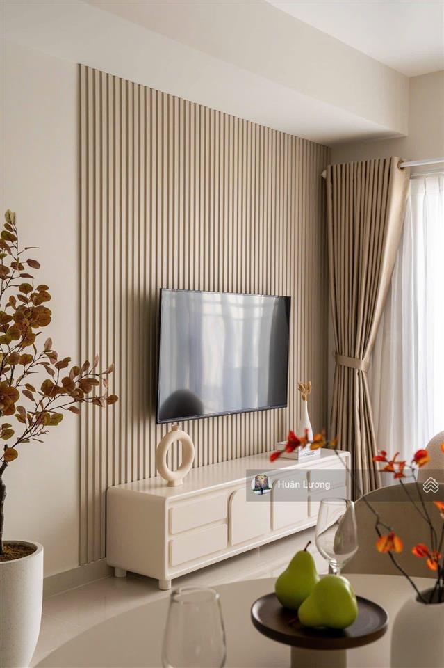 Hot new! thiện cần bán nhanh căn góc 3pn2wc view pháo hoa q1 đã có sổ tại kingdom 101, q10