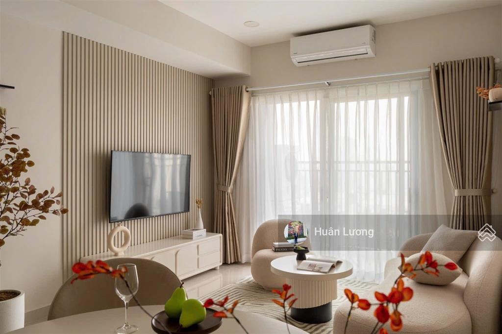 Hot new! thiện cần bán nhanh căn góc 3pn2wc view pháo hoa q1 đã có sổ tại kingdom 101, q10