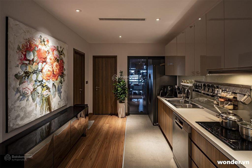 Chính chủ bán căn góc eco green sài gòn 3pn, 81m2 , full nội thất, giá 7.2 tỷ . 0946 867 ***