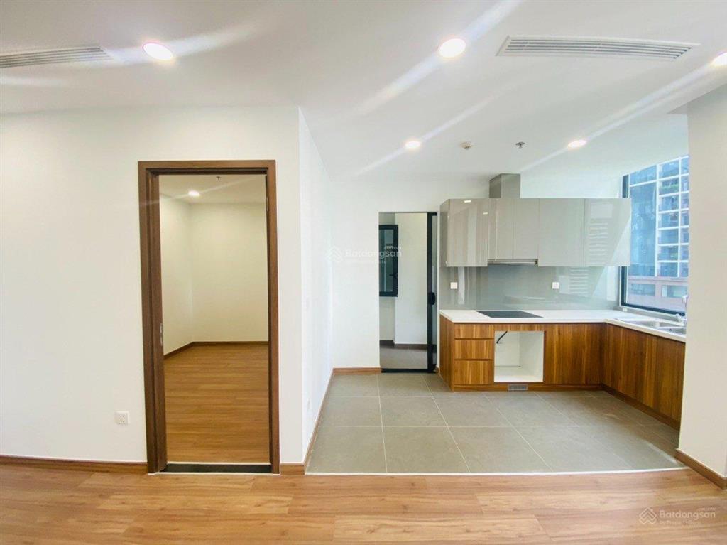 Cần tiền bán gấp trong tháng căn 2pn eco green sài gòn, giá rẻ 5.950 tỷ  0946 867 ***