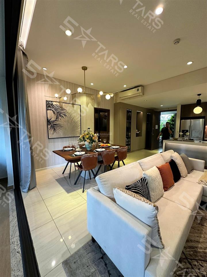 Bán ch 2pn, 82m2 tại the infiniti riviera point, giá cực tốt 8.x tỷ, nội thất cơ bản. 0946 867 ***