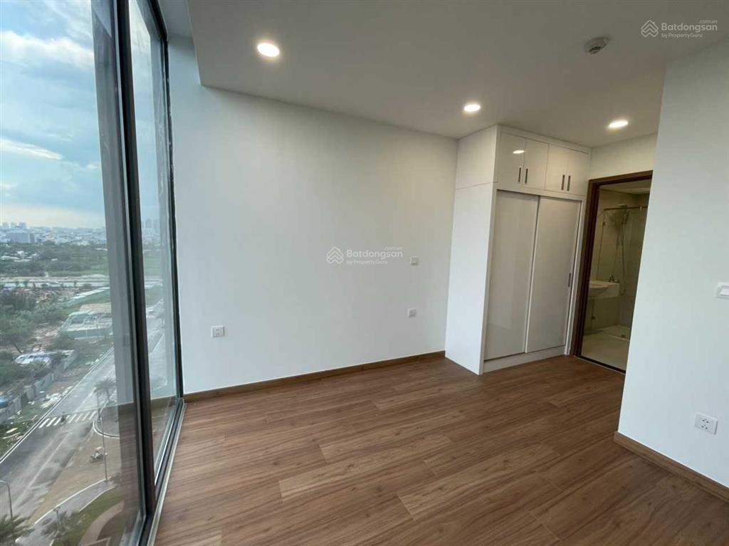 Bán lỗ thu hồi vốn căn 2pn eco green sài gòn 67m2, nhà mới, giá bán 5.99 tỷ thu về .  0946 867 ***