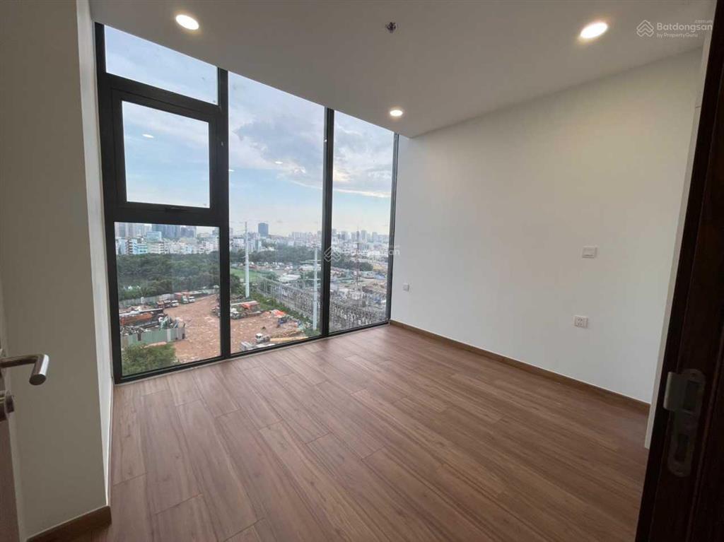 Bán lỗ thu hồi vốn căn 2pn eco green sài gòn 67m2, nhà mới, giá bán 5.99 tỷ thu về .  0946 867 ***