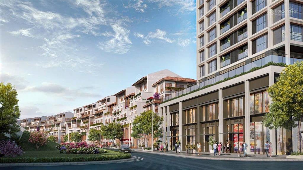 Cho thuê shophouse khối đế gần góc t0117 tại sun ponte residence đà nẵng, diện tích 164m2