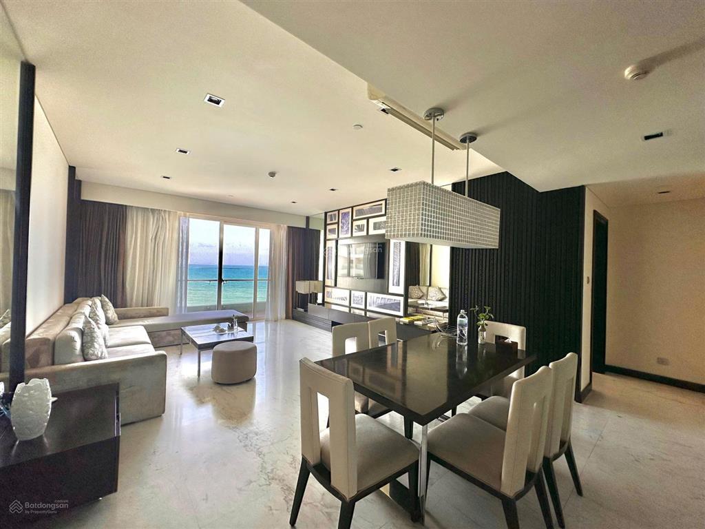 Bán căn hộ vip trọn mặt tiền biển tại the costa nha trang, giá 26.5 tỷ, đầy đủ nội thất