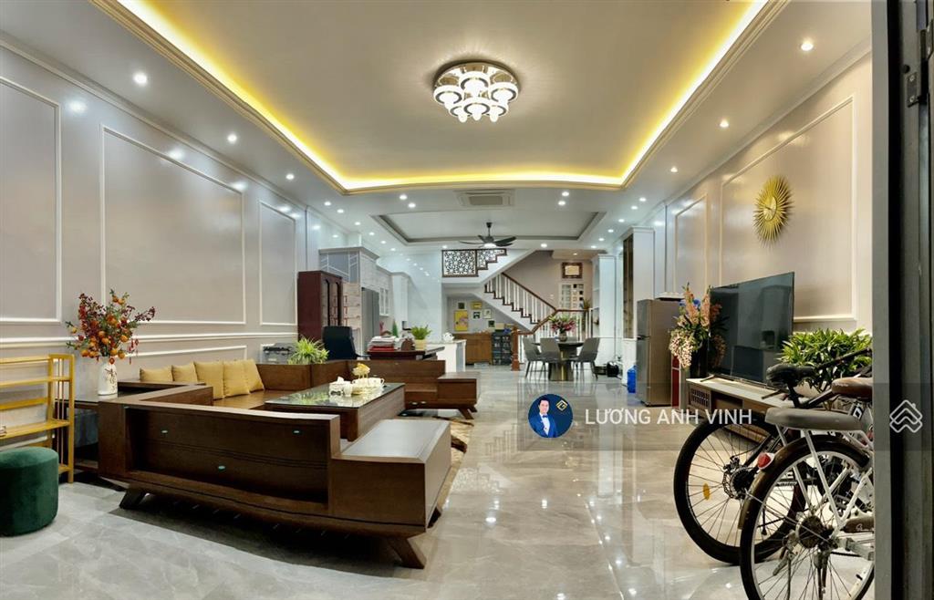 Bán nhà phố thương mại khu chợ đêm hạ long