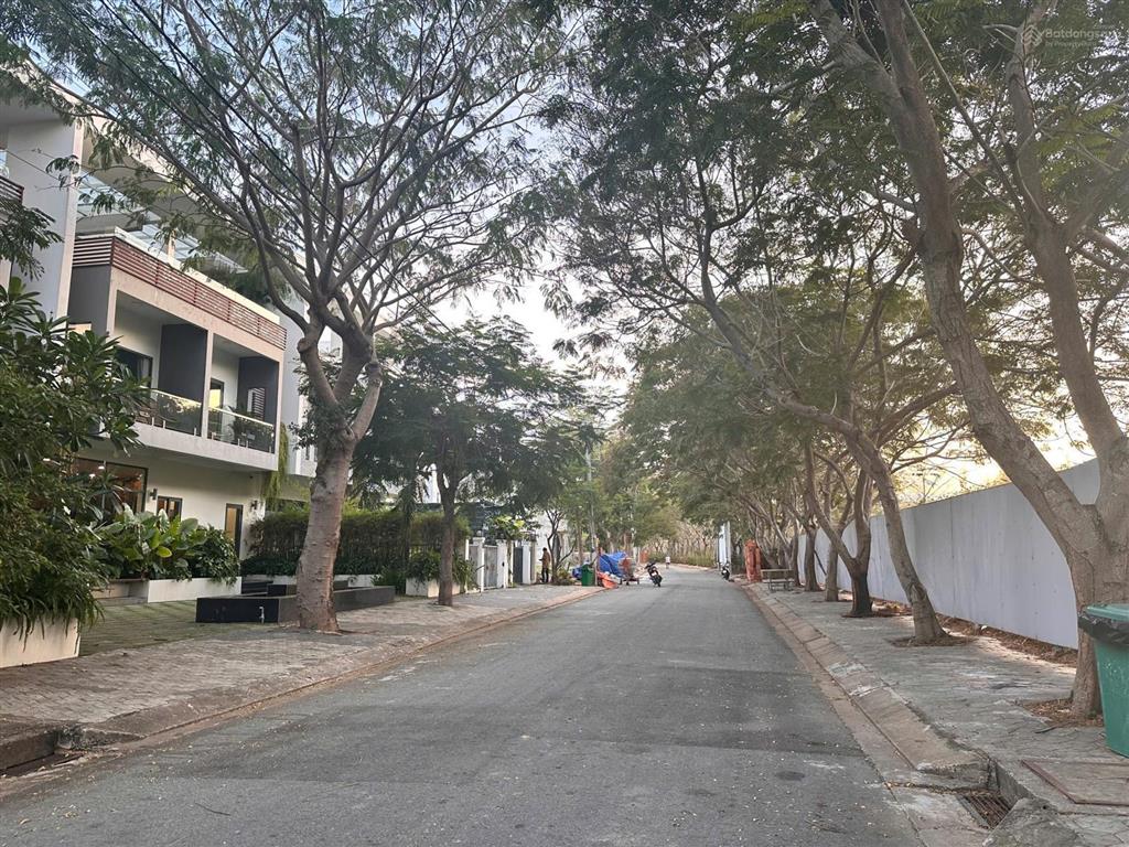 Bán nền nhà phố lamaison de,phước lộc,cần giờ,dt.5x22 giá 4,7 ty có mc. 0965 004 *** mr huy