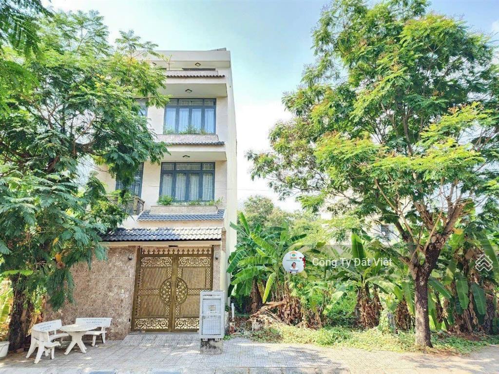 Bán lô đường 20m dt 10x18,5m giá 82 tr/m2 tại kdc hưng phú 2, p phước long b, tp thủ đức