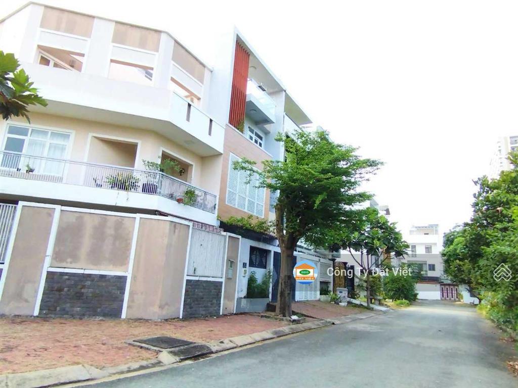 Bán nhanh lô nhà phố tại kdc nam long p. phước long b, tp thủ đức, dt 4,5x20m(90m2) giá 9,5 tỷ