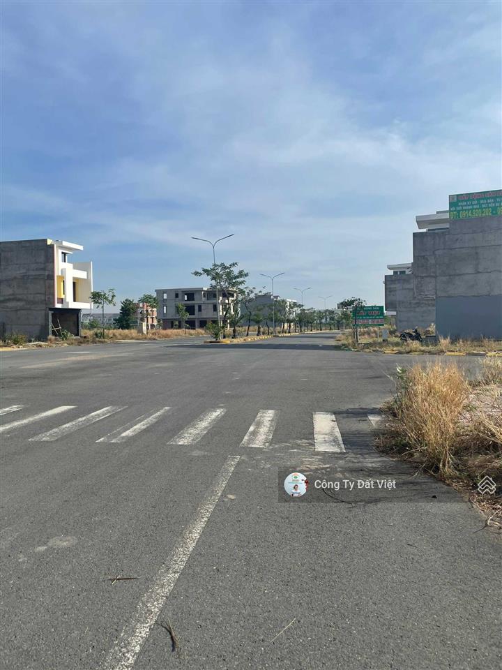 Một số lô đất nền giá 1,95 tỷ/100m2 cực hấp dẫn tại biên hòa new city, đồng nai,  0914 920 ***