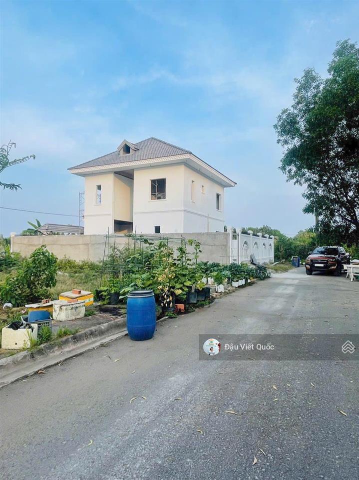 Bán nhanh lô biệt thự 10x20m ngay dự án kdc đông dương đường bưng ông thoàn q9. 38 tr/m2