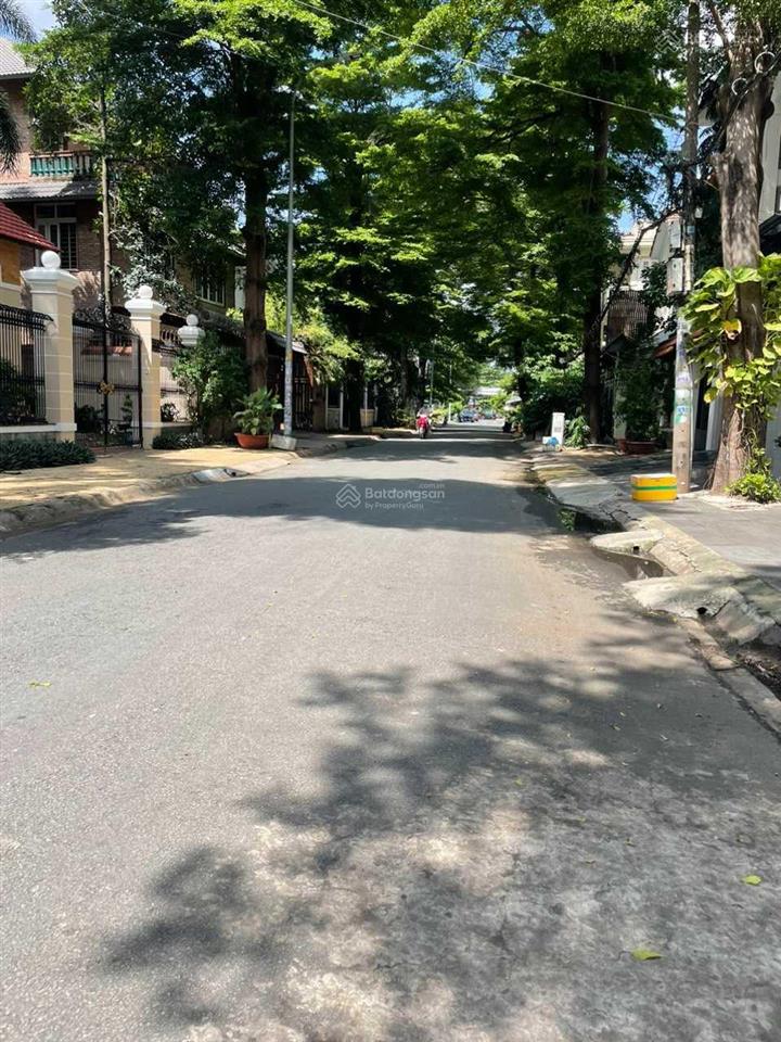 Đất biệt thự 179/9 đặng thùy trâm, view sông. dt 10x21m. hẻm thông 12m. giảm còn 19.6 tỷ