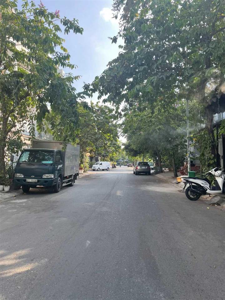 Bán đất sát mặt tiền 20/4a đặng thùy trâm 8x17m hxh. dtcn 130,2m2. giá chỉ 10.7 tỷ còn thương lượng