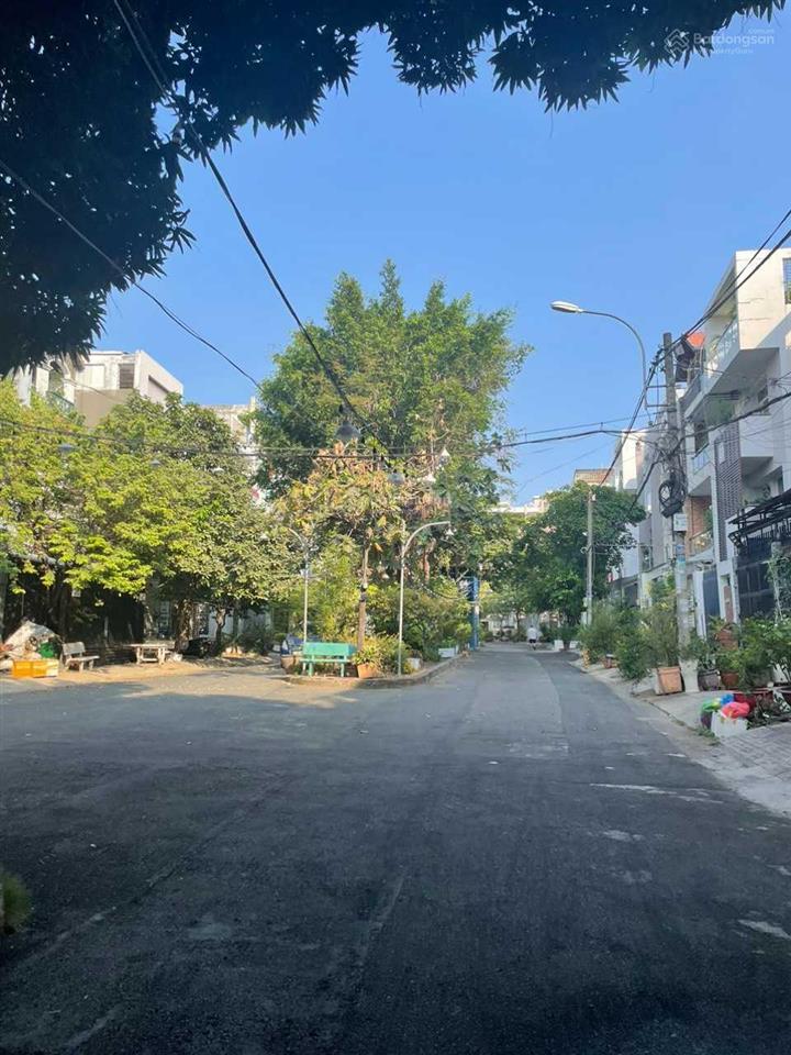 Bán đất sát mặt tiền 20/4a đặng thùy trâm 8x17m hxh. dtcn 130,2m2. giá chỉ 10.7 tỷ còn thương lượng