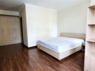 Cần bán căn hộ penthouse sky garden 2, phú mỹ hưng, dt 258m2 giá 11 tỷ