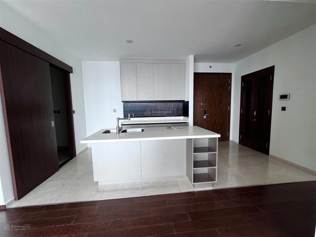 Tầng cao căn 3 pn 145m2 toà air  d'edge thao dien, view sông. giá 27 tỷ  0931 356 ***