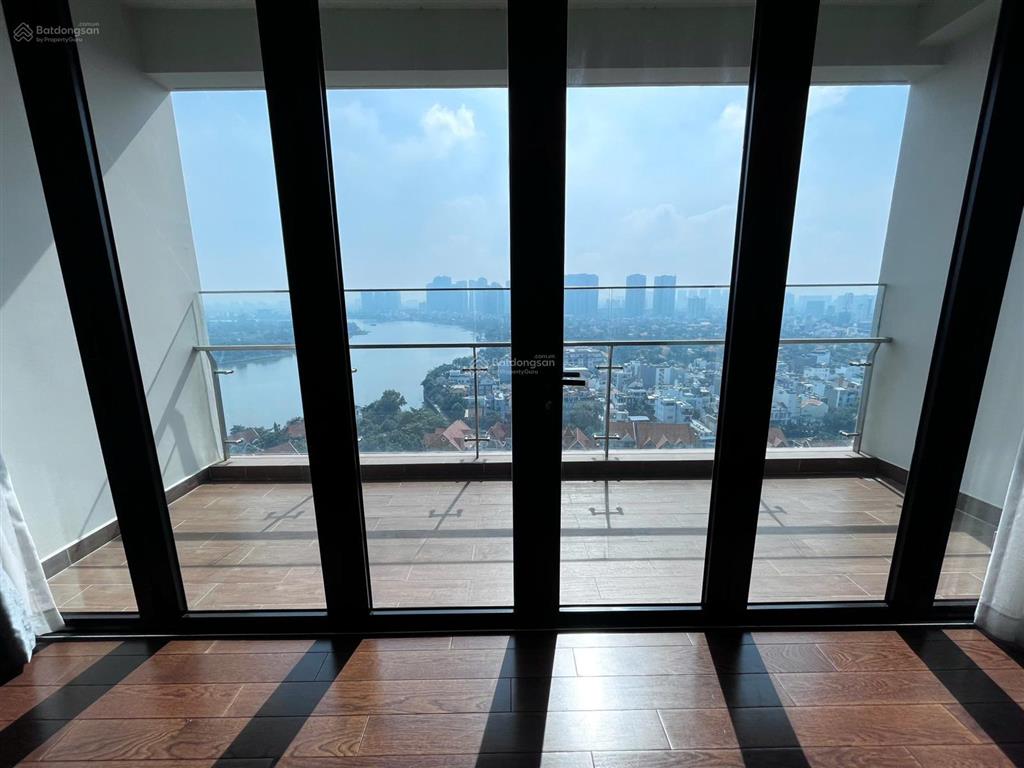 Tầng cao căn 3 pn 145m2 toà air  d'edge thao dien, view sông. giá 27 tỷ  0931 356 ***
