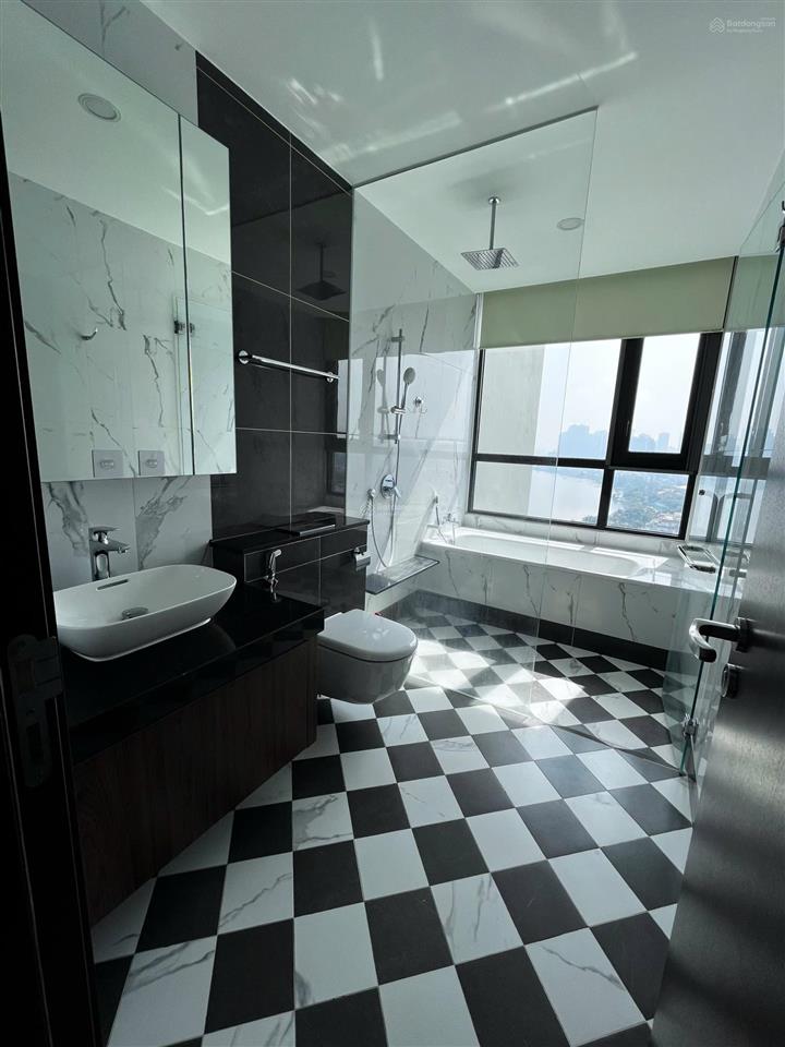 Tầng cao căn 3 pn 145m2 toà air  d'edge thao dien, view sông. giá 27 tỷ  0931 356 ***